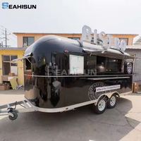 Barevn&yacute; mal&yacute; Vintage pozinkovan&yacute; plech Airstream Food Trailer SMA-3000